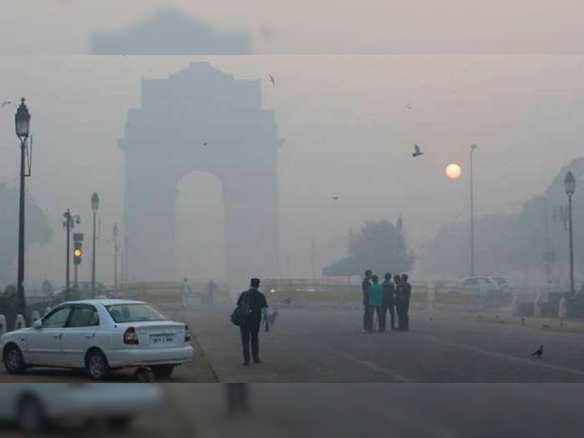 दिल्ली की हवा है सबसे जहरीली, हर दूसरा शख्स सांस और फेफड़े की बीमारी लिए घूम रहा
