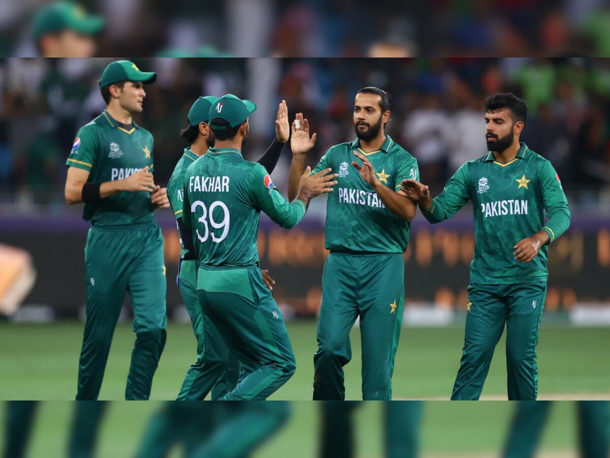 पाकिस्तान के लिए खेल चुके हैं ये 7 गैर मुस्लिम क्रिकेटर्स, एक के साथ टीम में हुआ था तगड़ा भेदभाव