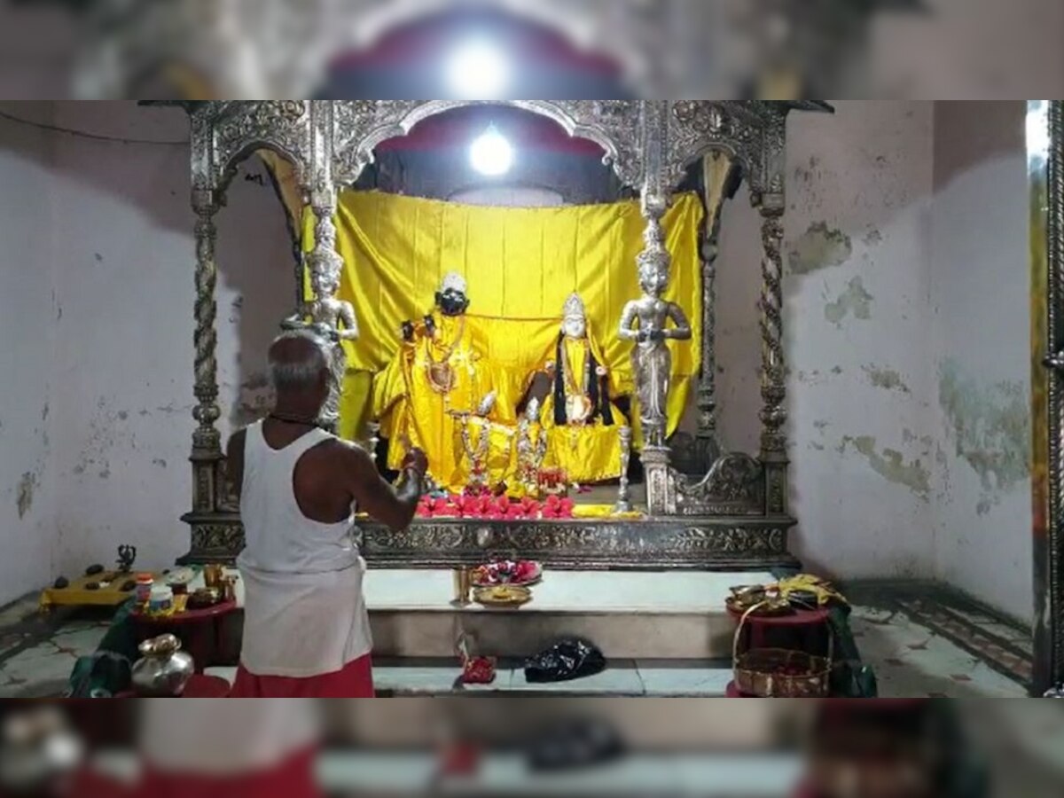 Janmashtami 2022: कृष्ण जन्माष्टमी को लेकर तैयार है गोपालगंज का प्राचीन मंदिर, 1850 में बना था मंदिर