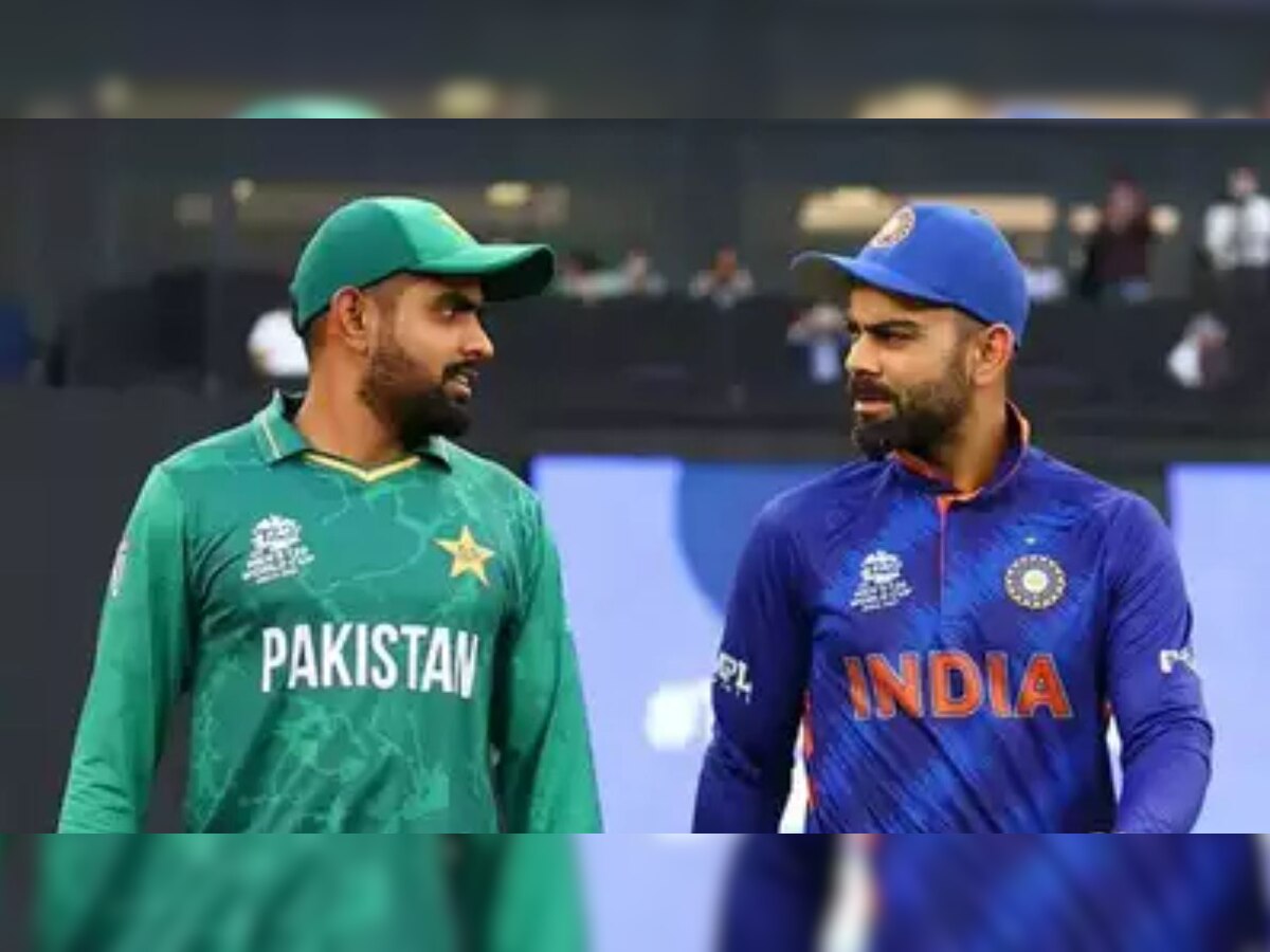 पाकिस्तान के पूर्व दिग्गज गेंदबाज ने एशिया कप 2022 को लेकर दिया बड़ा बयान, भारत के खिलाफ बाबर को दे डाली नहीसत