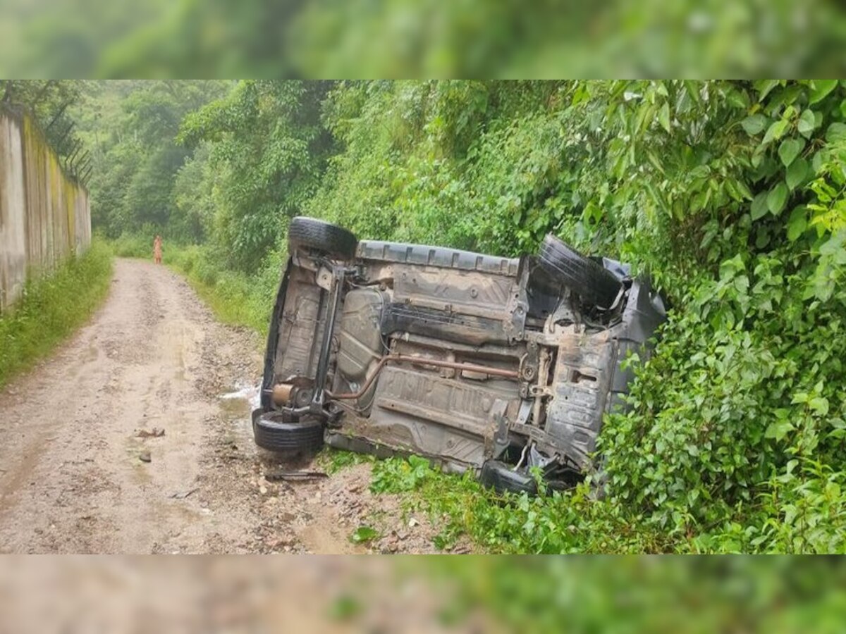 Mandi Accident: हिमाचल के मंडी में खाई में गिरी कार, मातम में बदल गई बर्थडे पार्टी 
