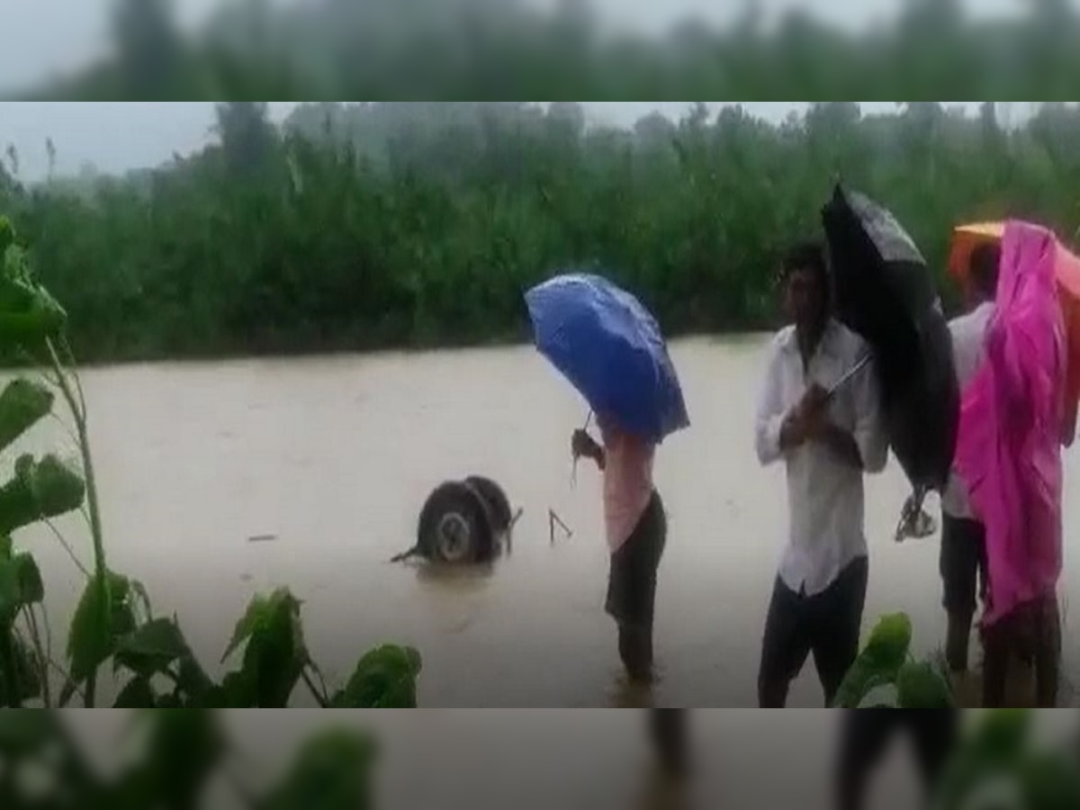 Jharkhand News : हरिहरपुर नदी के पास मिले 2 युवकों के शव, इलाके में मचा हड़कंप 