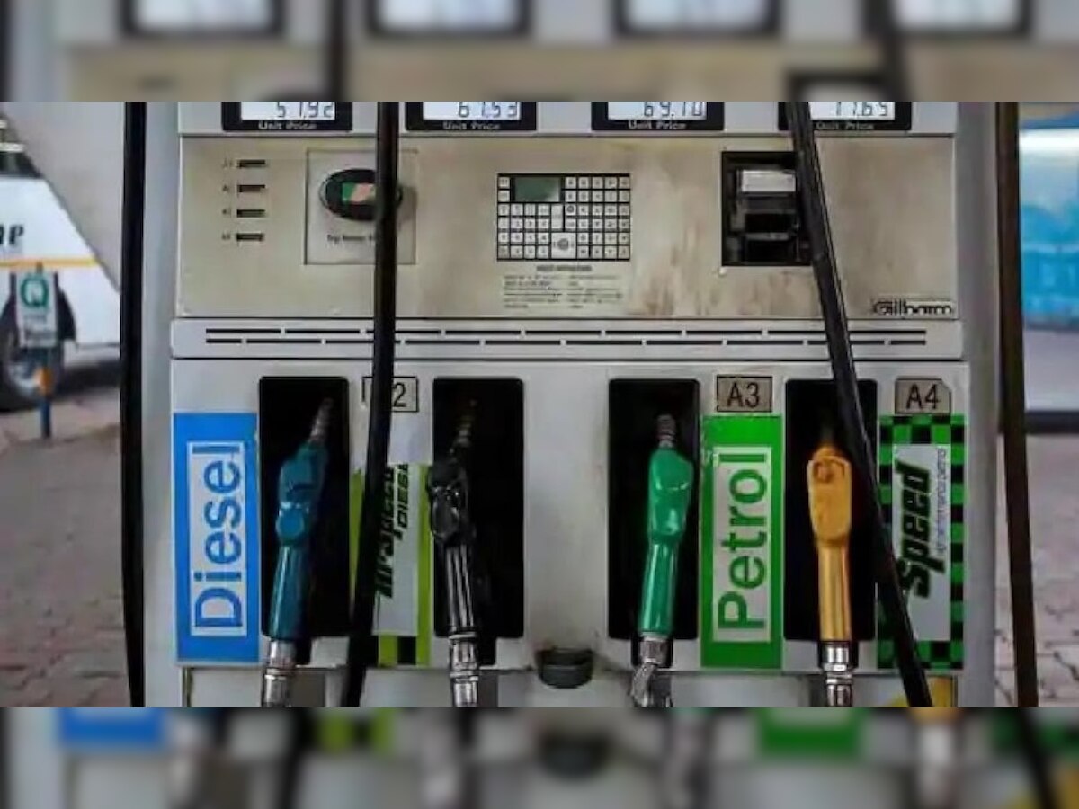 Petrol-Diesel Price Today 2022:  पेट्रोल-डीजल के लेटेस्ट रेट जारी, जानें छुट्टी के दिन यूपी के शहरों में तेल का दाम