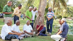 Senior Citizens: सीनियर सिटीजन एक्ट क्या है जो बुजुर्ग नागरिकों को बनाता है ताकतवर? 
