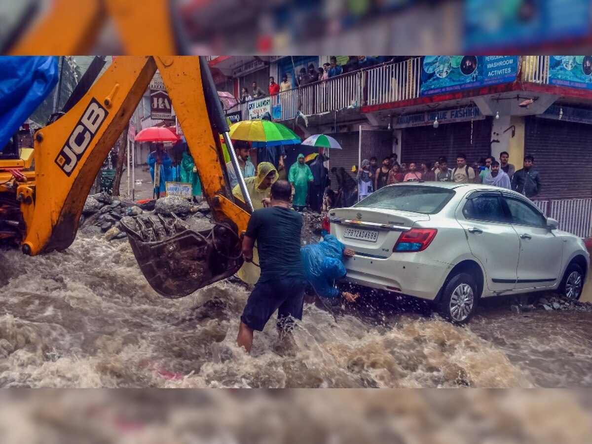Himachal Flood: हिमाचल में मूसलाधार बारिश में बह गया चक्की रेलवे पुल, कांगड़ा DM ने न्यायिक जांच के दिए आदेश 