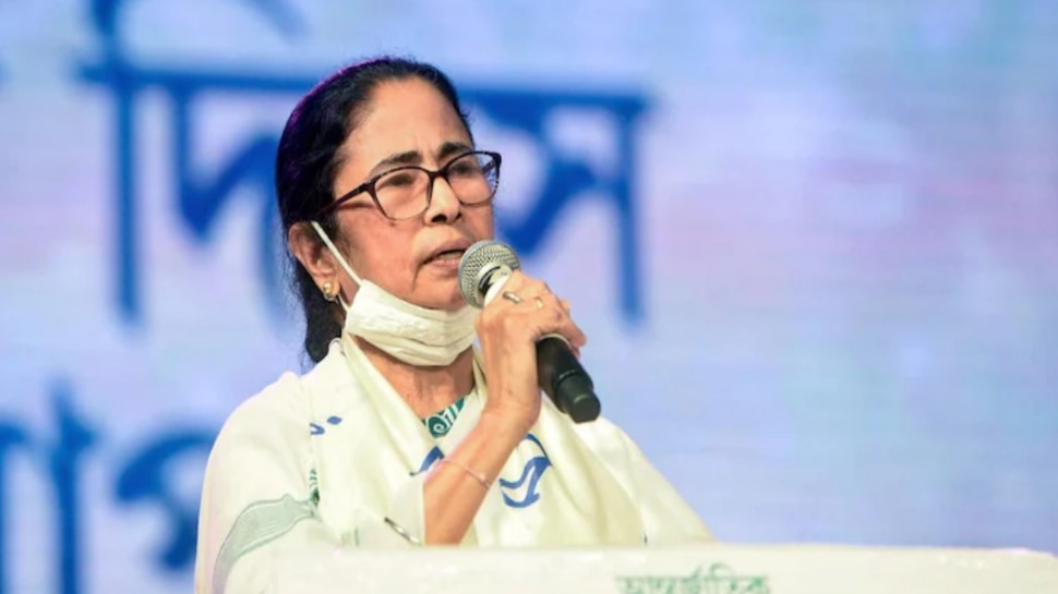 West Bengal CM Mamata Banerjee: दुर्गा पूजा के लिए सीएम ममता की ‘मेगा तैयारी’, किया ये बड़ा ऐलान