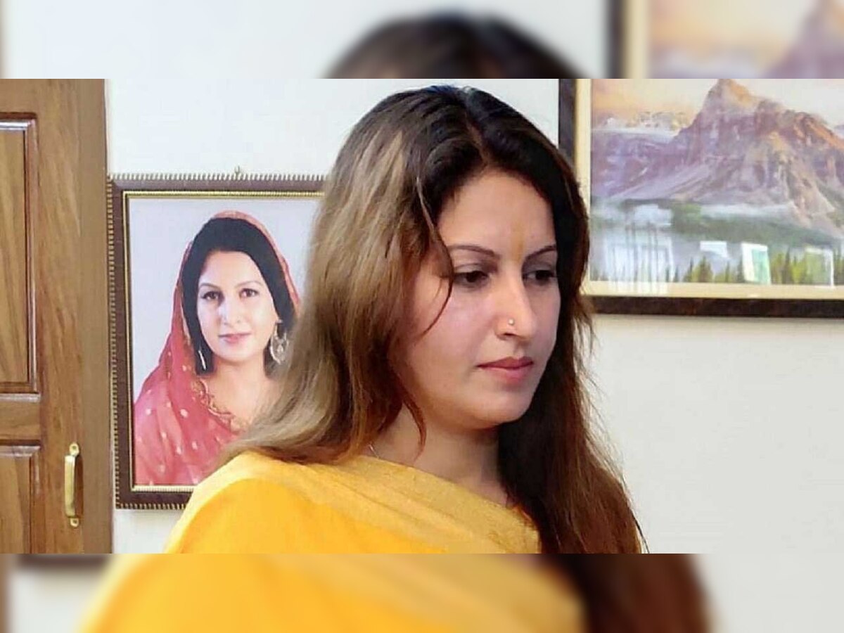 Sonali Phogat: टिकटॉक स्‍टार सोनाली फोगाट की हार्ट अटैक से मौत, बीजेपी के टिकट पर लड़ा था चुनाव