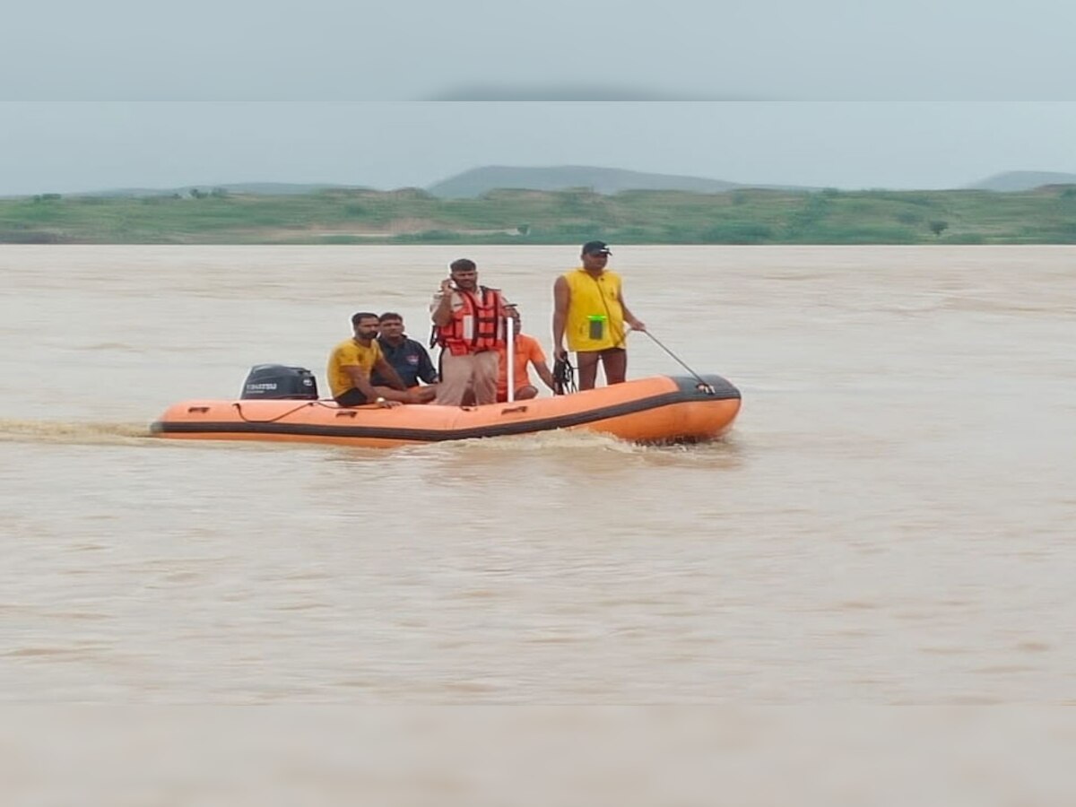सवाई माधोपुर: नदी में डूबे युवक का नहीं लगा सुराग, बढ़ते जलस्तर से रेस्क्यु में परेशानी