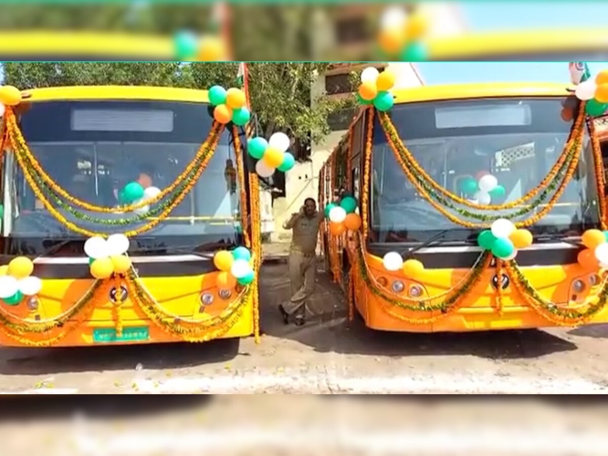 Agra News: ताजनगरी पर मेहरबान सीएम योगी आदित्यनाथ, 5 नई सिटी बसों का किया वर्चुअल लोकार्पण