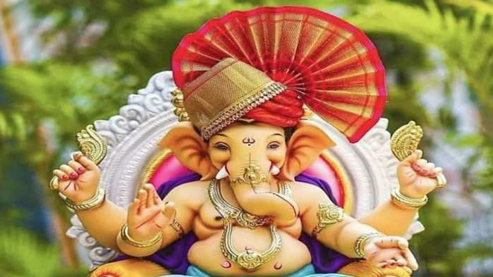 Ganesh Chaturthi 2022 Why is the idol of Ganpati Bappa with trunk ...