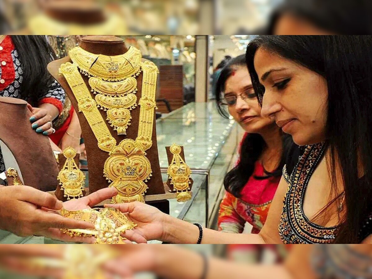 Gold Price Today: आज फ‍िर सस्‍ता हुआ सोना, चांदी भी टूटी; चेक करें 10 ग्राम गोल्‍ड का रेट