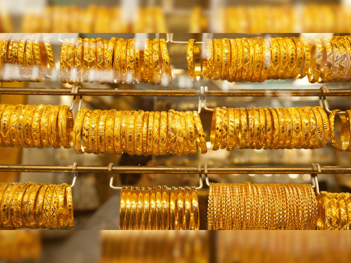 Gold Price Today: सोने का गिरा भाव, चांदी में आई मामूली तेजी, चेक करें लेटेस्ट रेट 