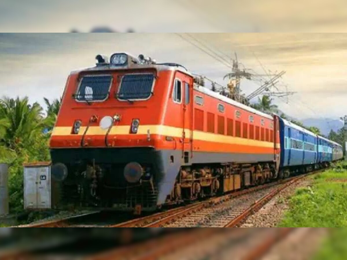 Indian Railway: रेलवे ने लिया बड़ा फैसला, इन ट्रेनों में मिलेंगे कन्फर्म टिकट