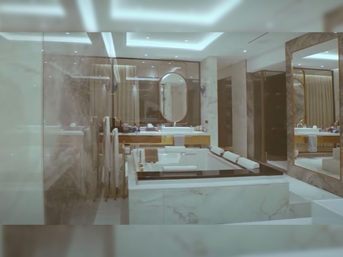 Mukesh Ambani dubai home Costliest House see images | Mukesh Ambani ...