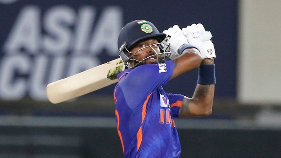 India vs Pakistan: कड़े मुकाबले में जीता भारत, हार्दिक के छक्के से मिली जीत, देखें बॉल-टू-बॉल स्कोर