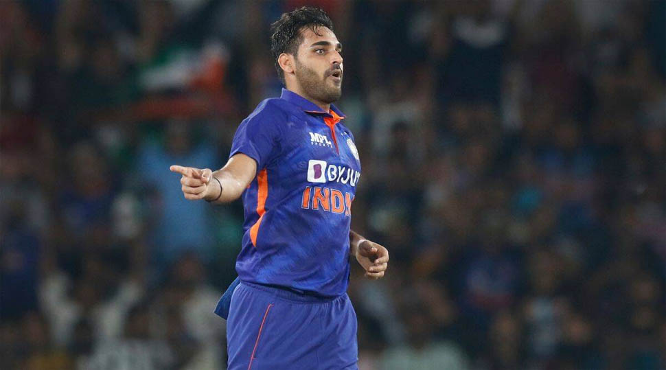 Ind vs Pak: भुवनेश्वर कुमार ने तोड़ा इरफान पठान का रिकॉर्ड, पाक के सामने कोई गेंदबाज नहीं कर पाया ये कारनामा Ind vs Pak: भुवनेश्वर कुमार ने तोड़ा इरफान पठान का रिकॉर्ड, पाक के सामने कोई गेंदबाज नहीं कर पाया ये कारनामा