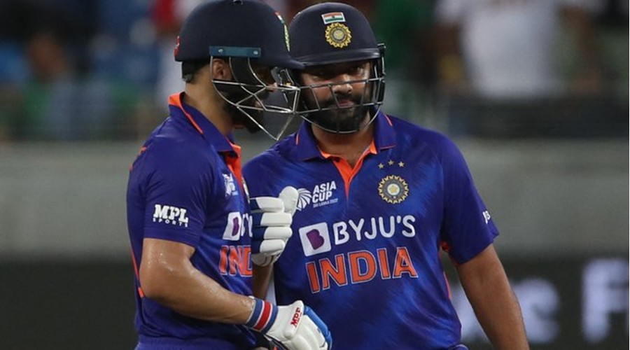 IND vs PAK: T20 विश्वकप में बुमराह से भी ज्यादा अहम होगा ये खिलाड़ी, रोहित ने तारीफ में पढ़े कसीदे