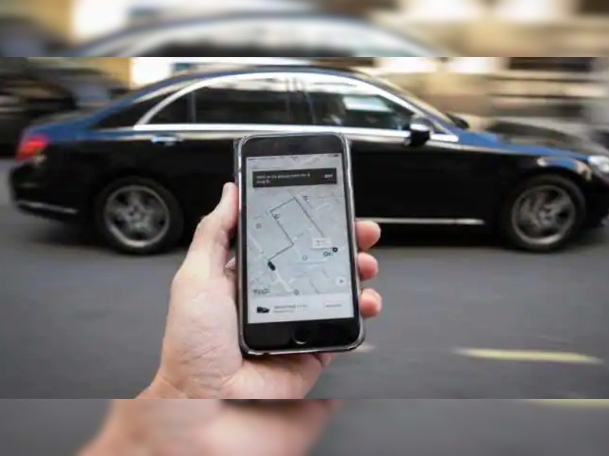 Uber कैब में कर रहें सफर तो जरूर करें यह काम, घरवालों को मिलती रहेगी पल-पल की खबर