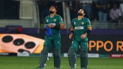 पाकिस्तान की हार के बाद निशाने पर आए बाबर, पूर्व कोच ने दी इस नंबर पर बैटिंग करने की