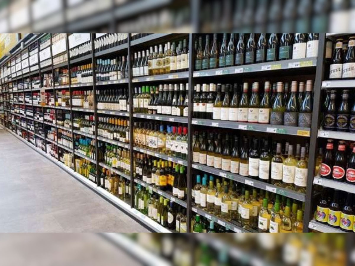 Delhi Old Excise Policy: 1 सितंबर से बदल जाएगा शराब खरीदने का तरीका, निजी दुकानों पर ताला लगना चालू