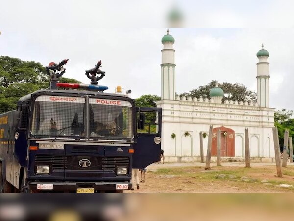Eidgah Raw: गणेश चतुर्थी कहीं और मनाई जा सकती है, ईदगाह मामले में सुप्रीम कोर्ट का फैसला