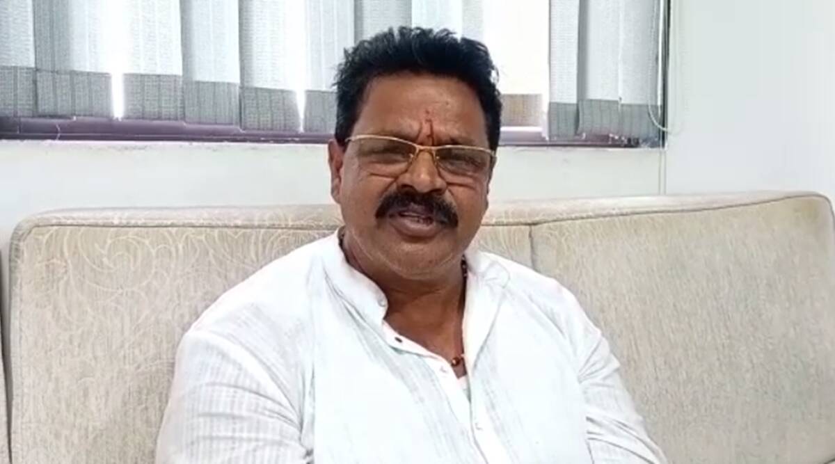 विवादों में घिरे मंत्री कार्तिक कुमार का बदला गया विभाग, इस मुस्लिम विधायक को मिली कानून मंत्री की जिम्मेदारी विवादों में घिरे मंत्री कार्तिक कुमार का बदला गया विभाग, इस मुस्लिम विधायक को मिली कानून मंत्री की जिम्मेदारी