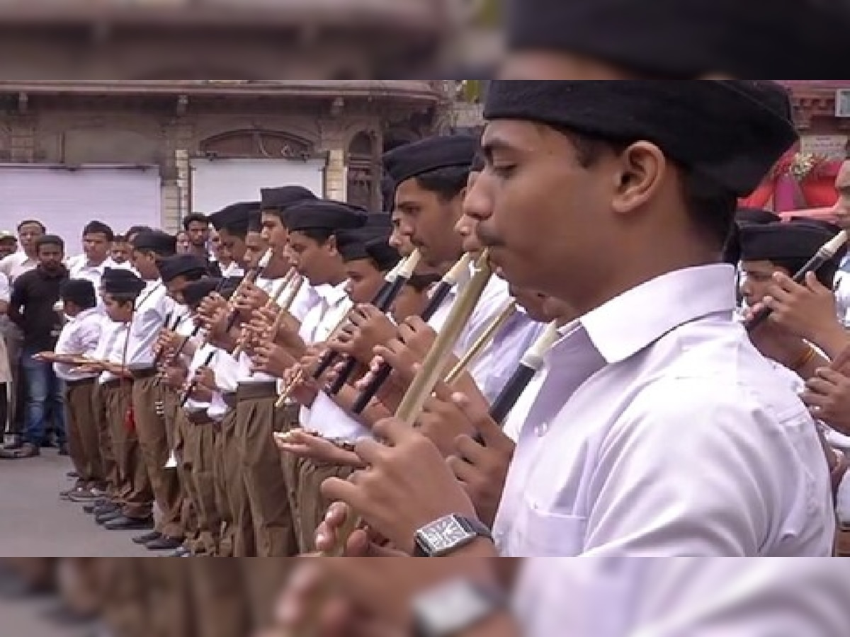 Melody Flute: इस्कॉन मंदिर में बाल स्वयंसेवकों ने बजाई बांसुरी, बंसी सुनकर उज्जैन का दिल हुआ खुश