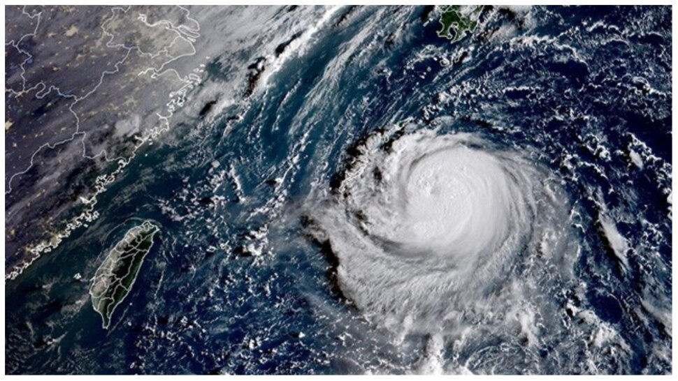 Strongest Global Storm: चीन-जापान के लिए खतरे की घंटी, यहां तक आ पहुंचा 160 मील प्रति घंटे की रफ्तार से 2022 का सबसे शक्तिशाली तूफान