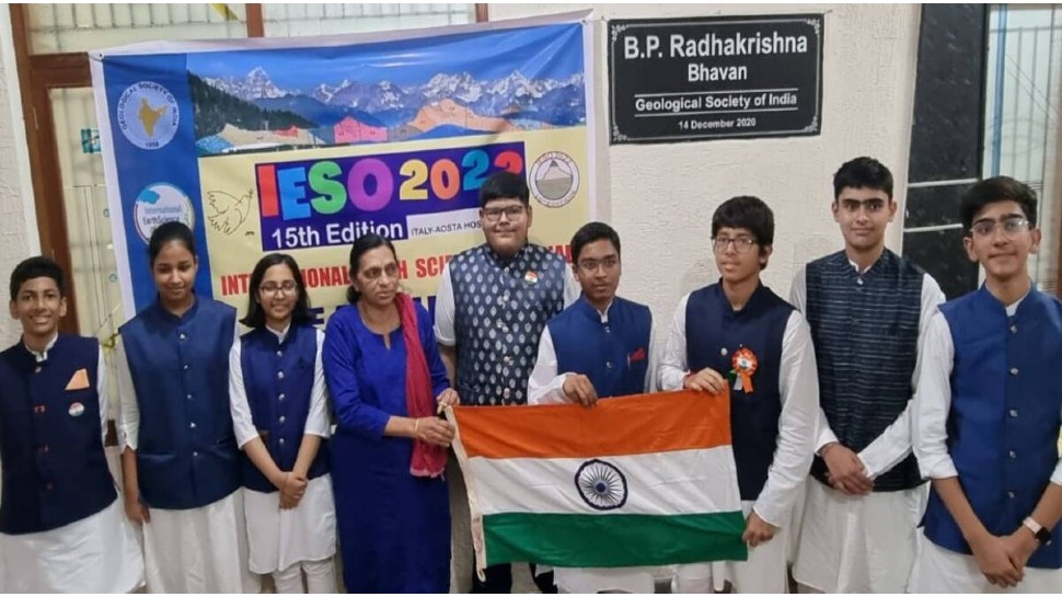भारतीय छात्रों ने जीते 4 Gold, 4 Silver और 6 Bronze मेडल, किया देशवासियों को गौरवान्वित