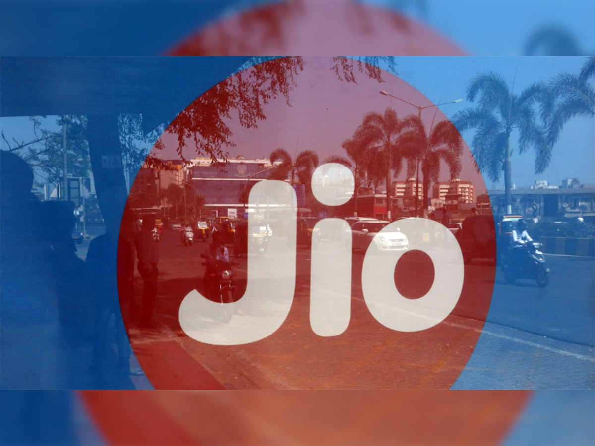 Jio के 6 साल पूरे, 100 गुना बढ़ी डाटा की खपत, 5जी लॉन्च के बाद 2 गुना और बढ़ने की उम्मीद 