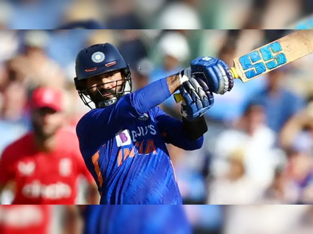 Dinesh Karthik (Twitter)