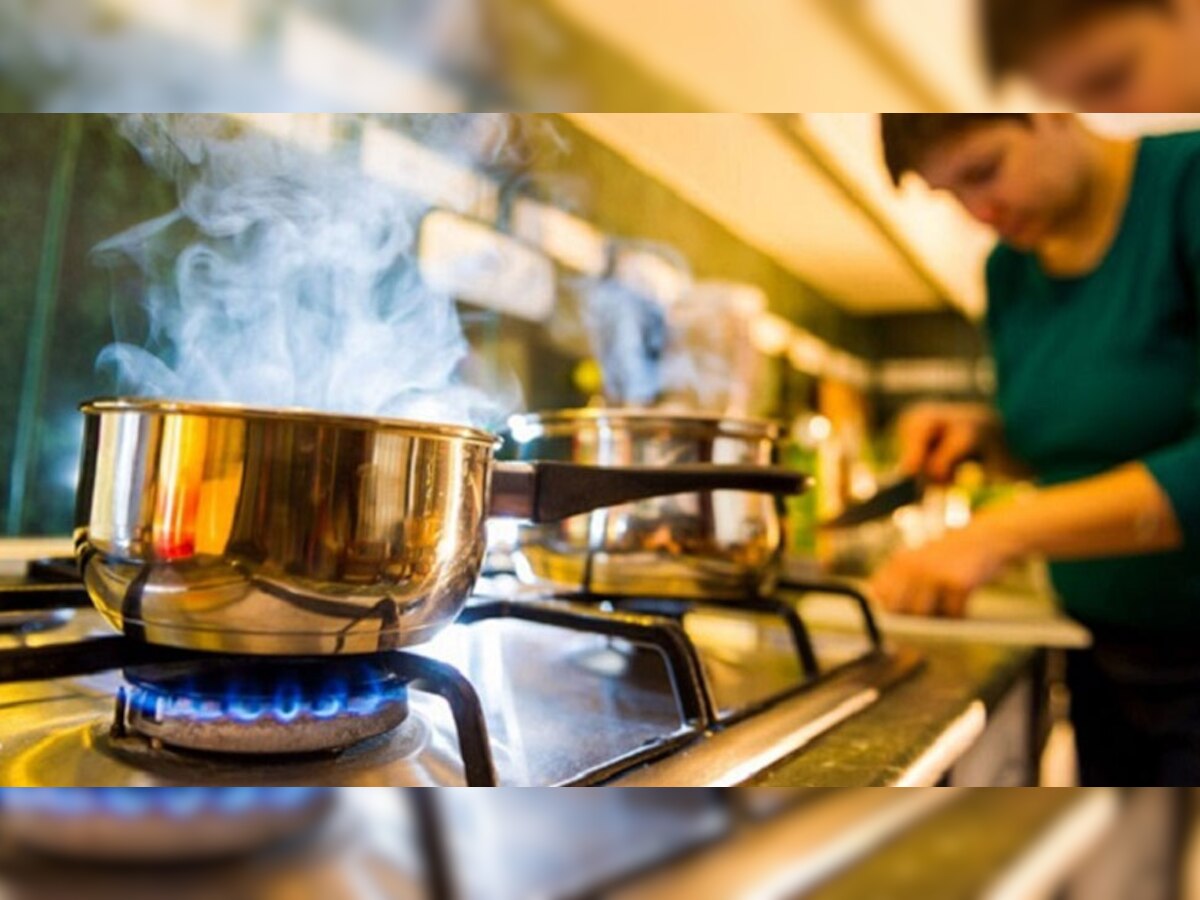 Reheating Of Food: इन फूड आइटम्स को दोबारा गर्म करना है खतरनाक, सेहत को हो सकता है तगड़ा नुकसान