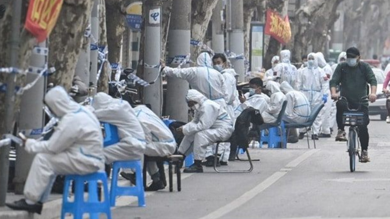 चीन के 33 शहरों में लॉकडाउन, 6.5 करोड़ लोगों पर लगाई गई पाबंदी