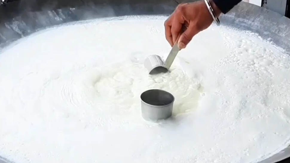 Do not consume these 5 things with milk dudh ke nuksan problem know mpsn दूध के साथ भूलकर भी न