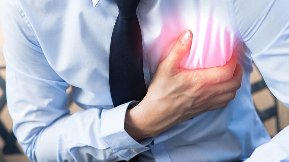 Magnesium Deficiency: मैग्नीशियम की कमी पड़ सकता है दिल का दौरा, खाएं ये 5 फूड्स