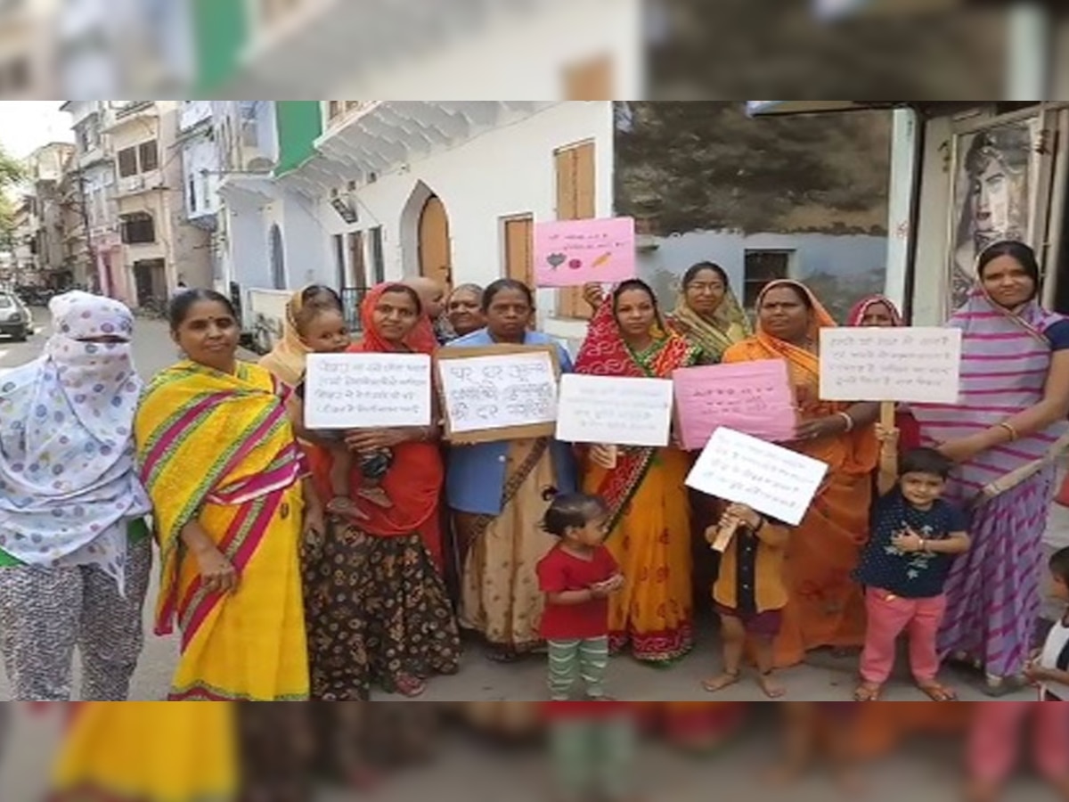 ब्यावर: आंगनबाड़ी कार्यकार्तओं ने निकाली पोषण जागरूकता रैली, लोगों को किया जागरूक