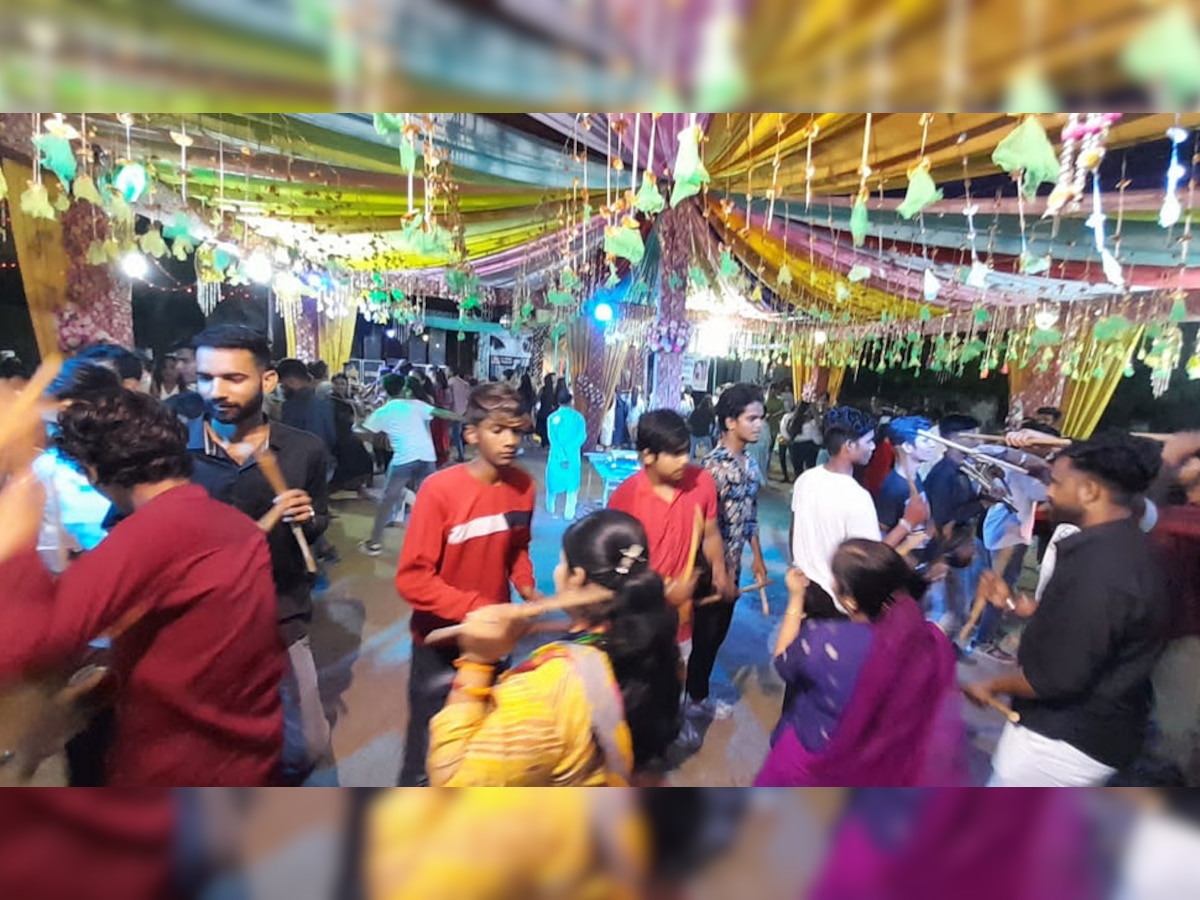 गणेश उत्सव पर कुंभा नगर में विनायक महोत्सव समिति के गरबा समारोह में झूमे शहरवासी