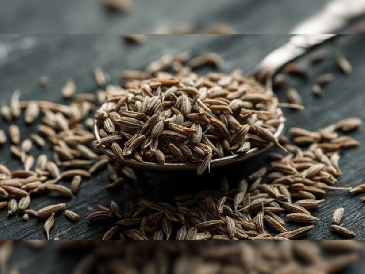 Cumin Seeds Benefits jeera khane ke fayde aur nuksan zeera water for