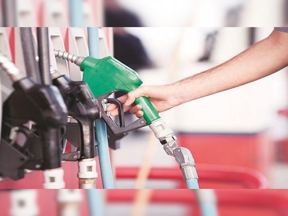 Petrol-Diesel Price: कच्चे तेल की कीमतों में गिरावट के बीच कब सस्ता होगा पेट्रोल-डीजल? पेट्रोलियम मंत्री ने बता दिया सबकुछ!