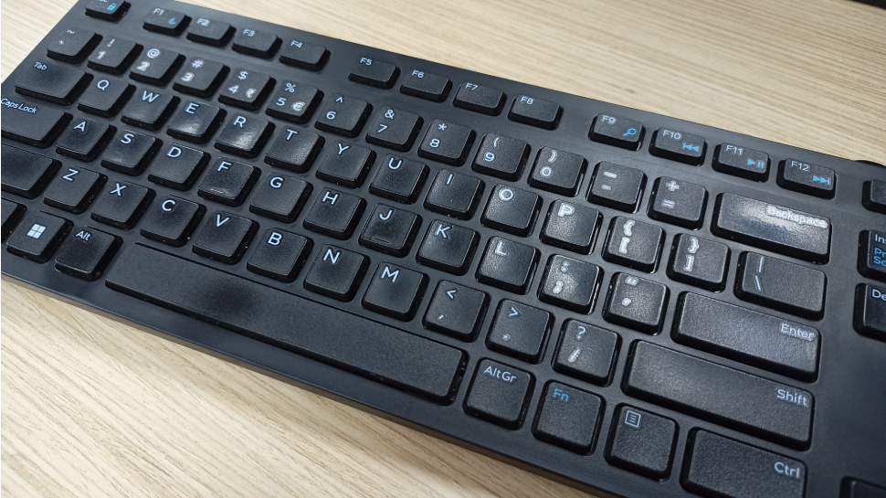 Medium Keyboard Format why Keyboard Format in QWERTY instead of ABCD Format Know The Reason ...
