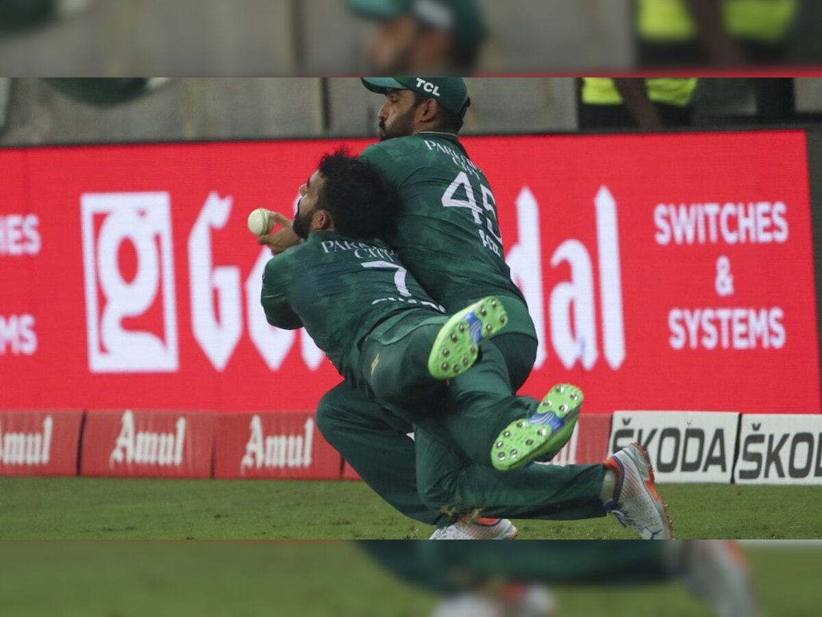 Pakistani खिलाड़ी के कैच छोड़ने का वीडियो Delhi Police किया शेयर, लिखी ऐसी मजेदार बात