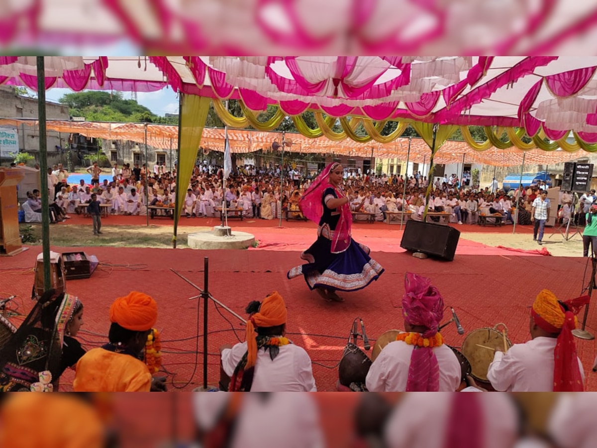 मुंडावर में ब्लॉक स्तरीय राजीव गांधी ओलंपिक ग्रामीण खेल प्रतियोगिता का हुआ भव्य शुभारंभ 