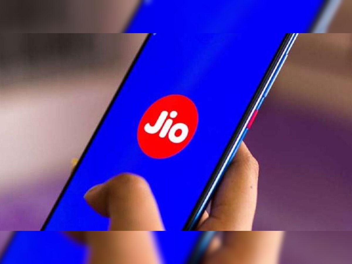 Jio 365 Day Prepaid Plan: एक रिचार्ज और साल भर का मजा, Jio के इस प्रीपेड प्लान में ऑफर्स की भरमार 