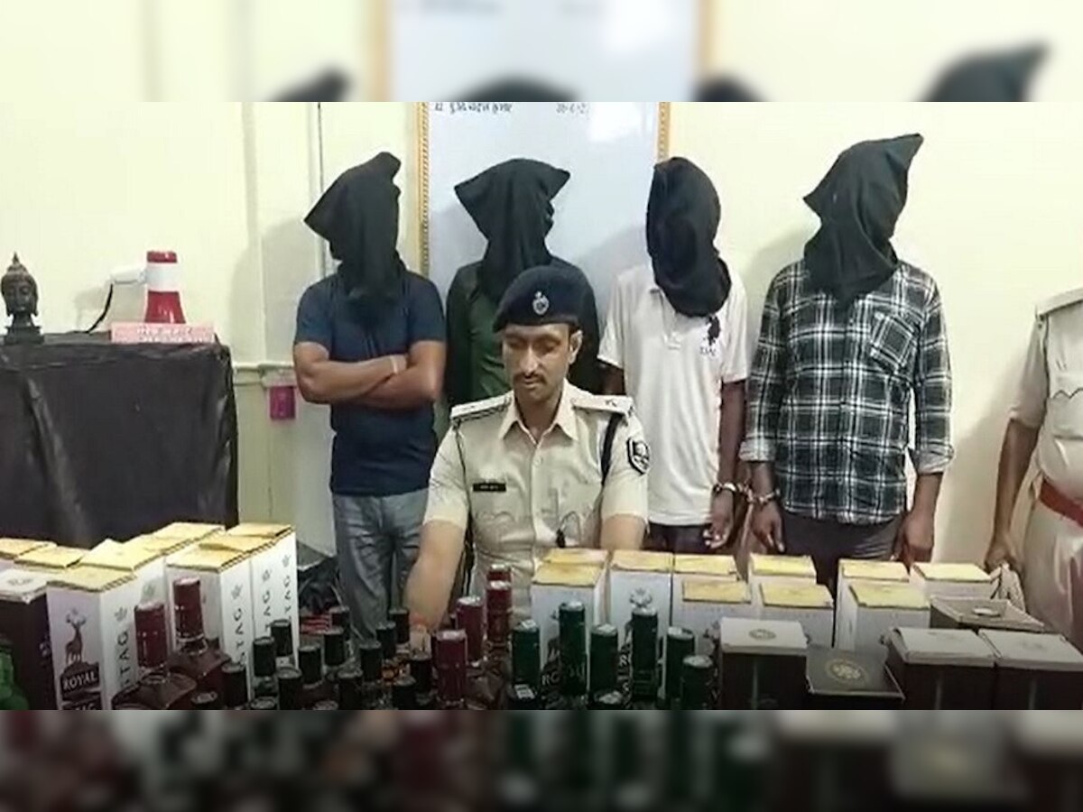 नगर निकाय चुनावों से पहले पुलिस को बड़ी कामयाबी, दो ऑटो से अवैध शराब बरामद 