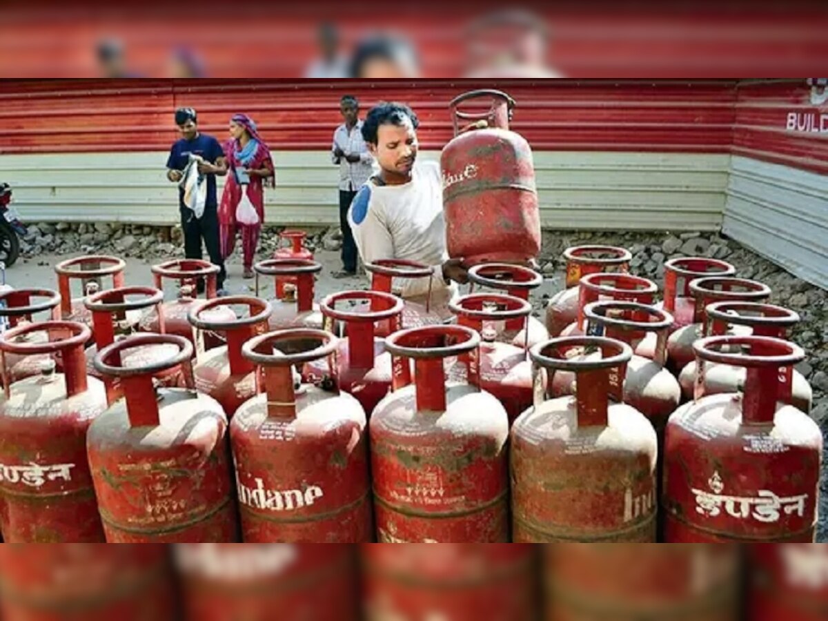 LPG Gas Cylinder: आपके घर भी है गैस सिलेंडर तो इस नंबर पर करें मिस्ड कॉल, कंपनी दे रही बड़ा फायदा, फोन में तुरंत करें सेव