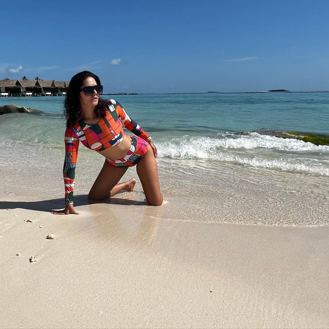 Sunny Leone in Bikini
