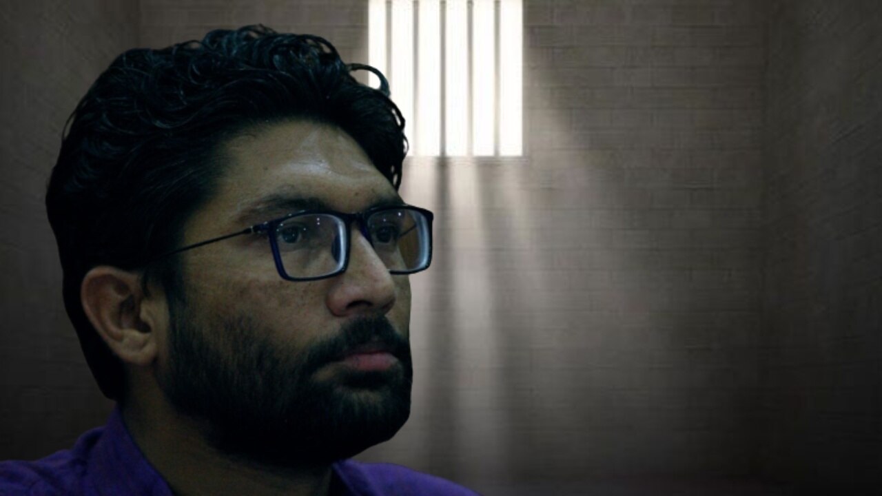 जिग्नेश मेवाणी को 6 महीने की जेल, दंगा भड़काने के मामले मिली सजा