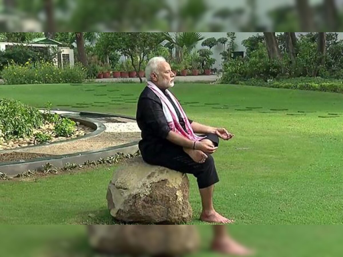 PM Modi Fitness: 72 की उम्र में भी खुद को कैसे फिट रख पाते हैं पीएम मोदी? आप भी फॉलो कर सकते हैं फिटनेस रूटीन