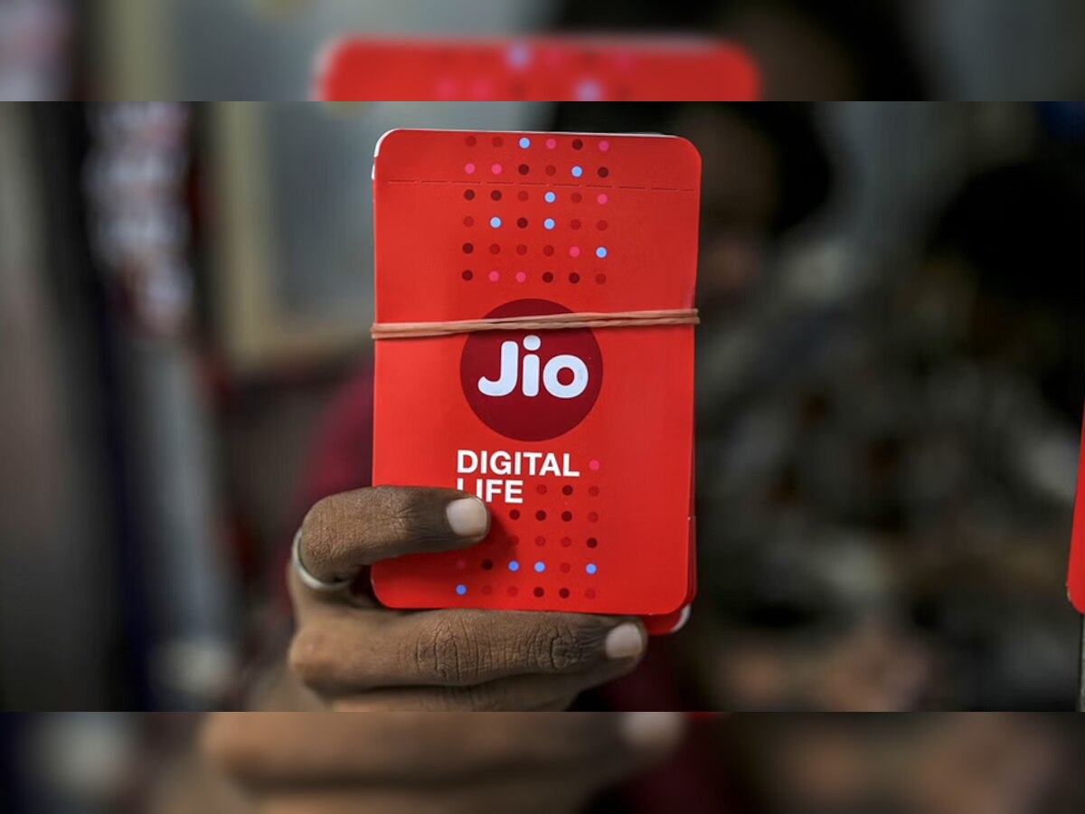 Jio लाया कम कीमत वाला जबरदस्त Plan! पूरे साल मिलेगी Unlimited कॉलिंग और डेटा; जानिए Benefits