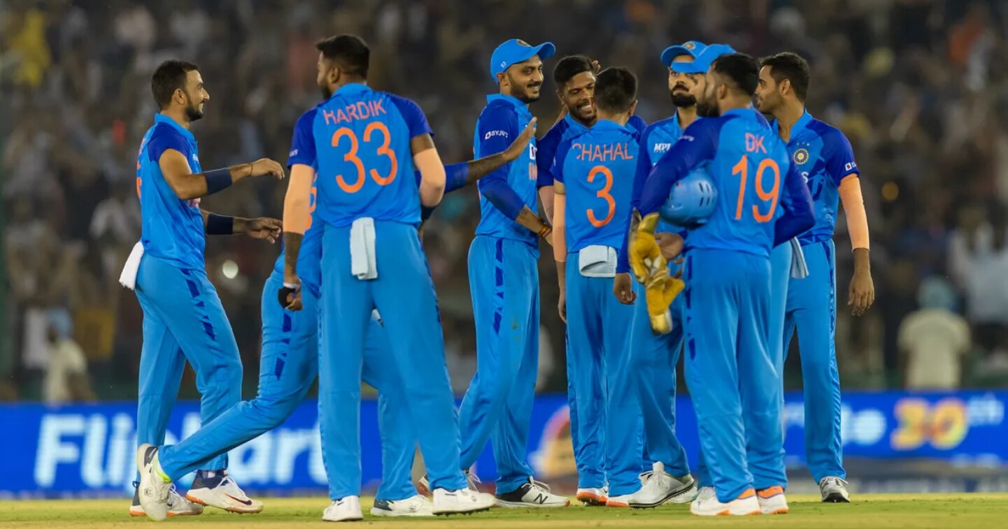Team India Spin Bowler Yuzvendra Chahal Poor Show In India Vs Australia